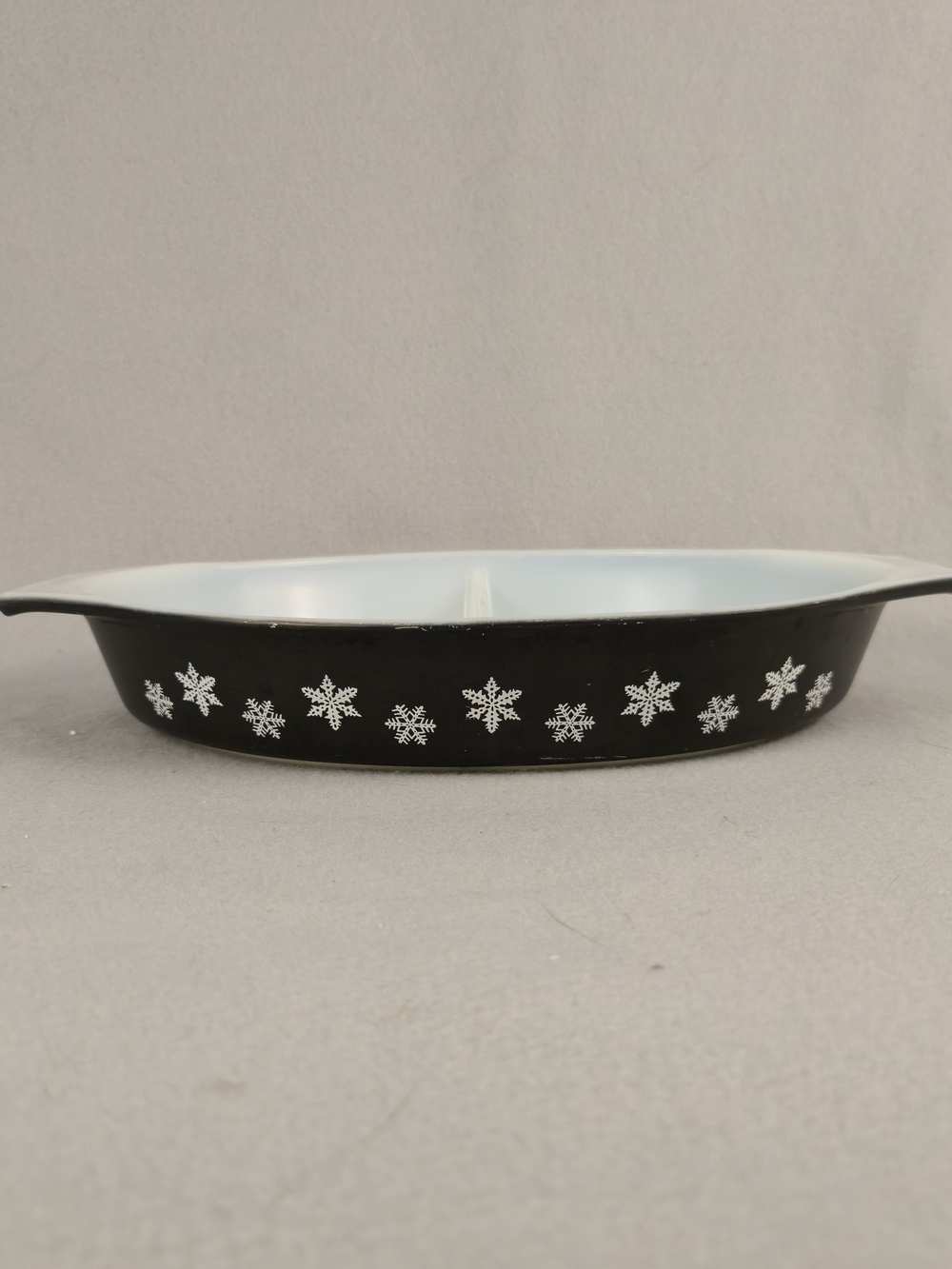 Pyrex Black Snowflake Oval Divided Casserole Dish